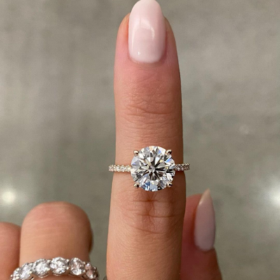 round diamond ring